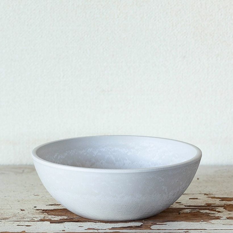 背が低いお皿の様な樹脂ポット（おしゃれな浅鉢）