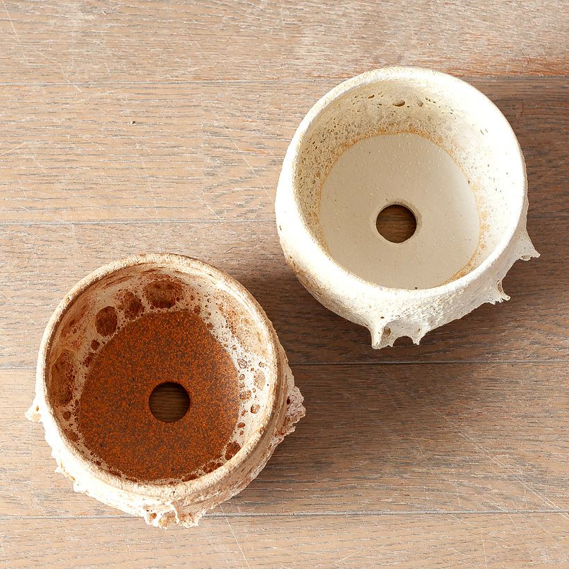 抹茶碗に溶岩の様な釉薬。和モダン陶器鉢（受皿アルミニウム）