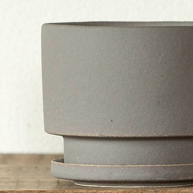 欲しい植木鉢が見つかる！室内外おしゃれプランター専門店